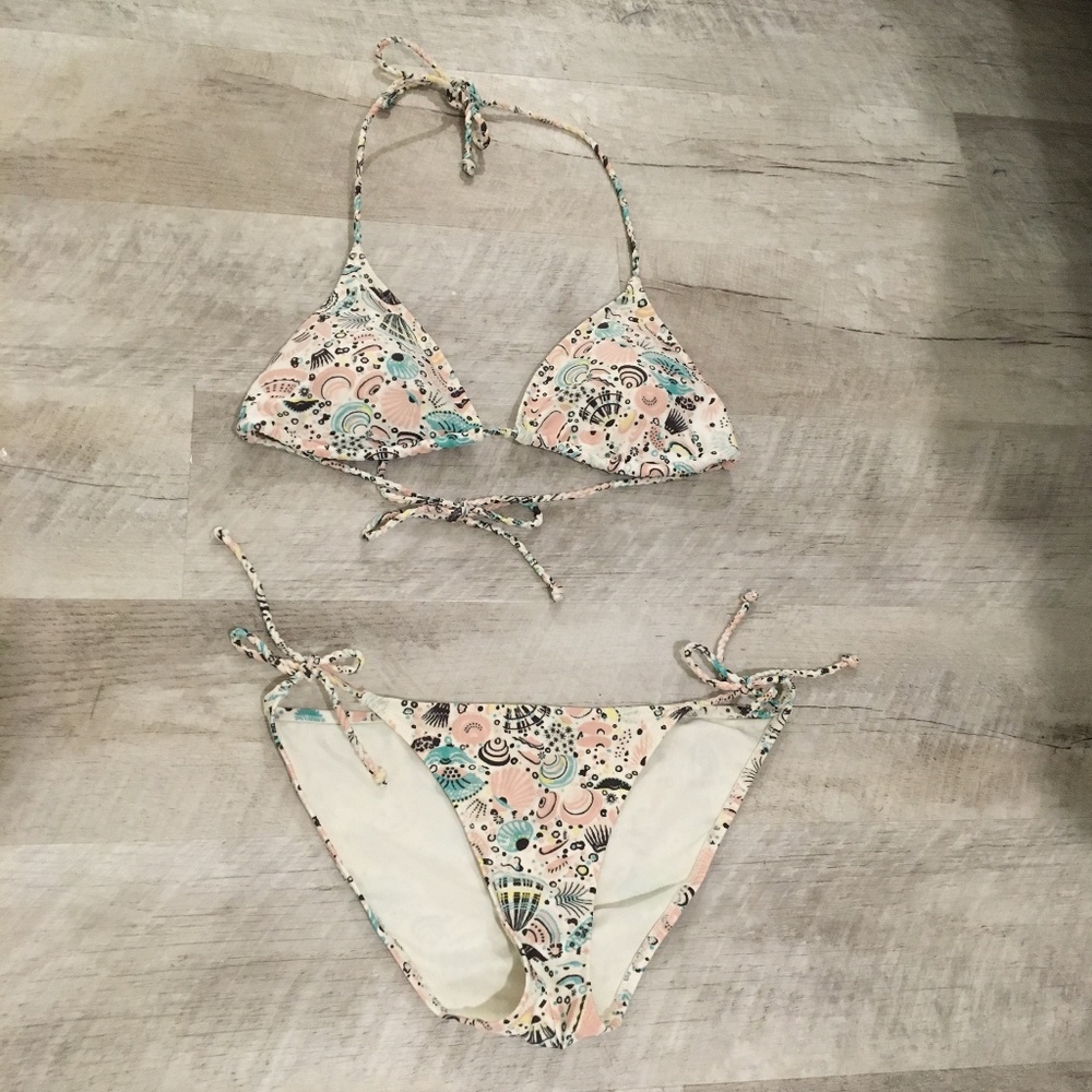 Aerie Seashell String Bikini, Size Medium